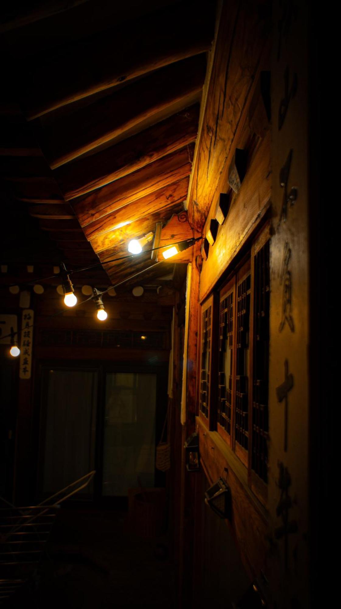 Eugene Hanok Stay Seoul Exterior foto
